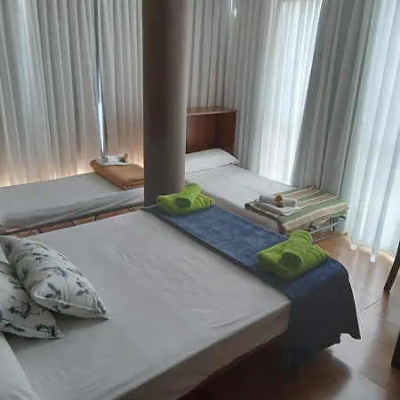 Pension Aneira 3*