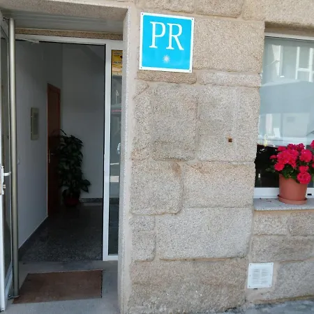 Pension Aneira *