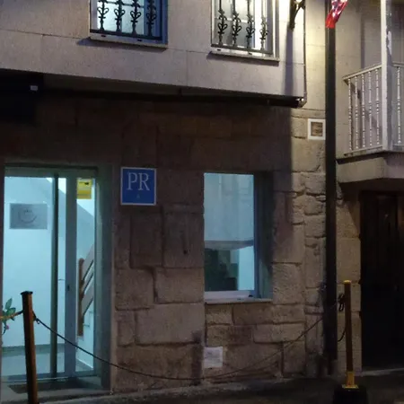 Pension Aneira *