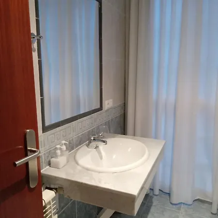 Pension Aneira 게스트하우스 푸에블라 데 트리베스