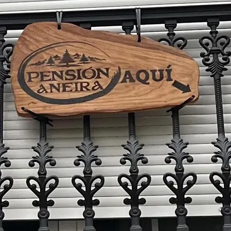 Pension Aneira 3*